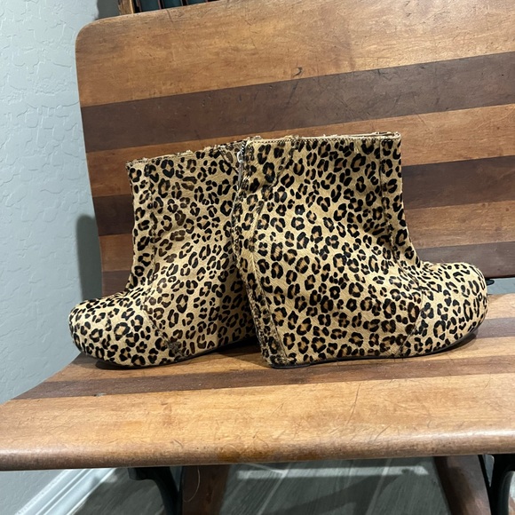 Jeffrey Campbell Pixie Leopard Fur Wedge AnkleBoot - Picture 9 of 9